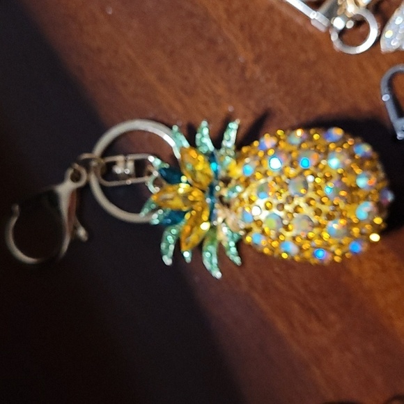 Accessories - Pineapple Large